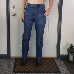 90s Chic Straight Leg Jeans